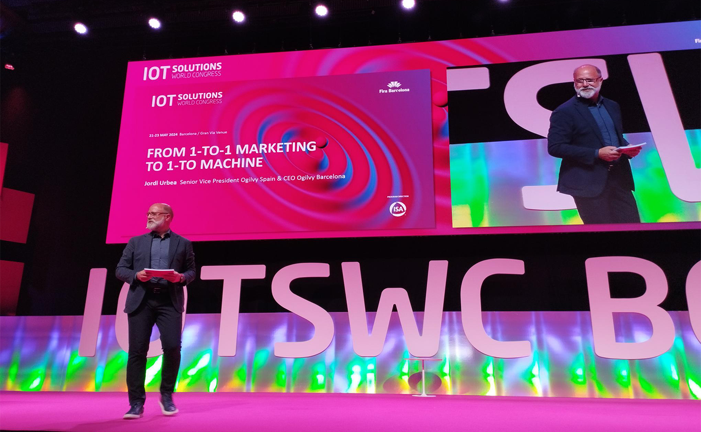 Presentacion de un ponente en el IOT Solutions World Congress